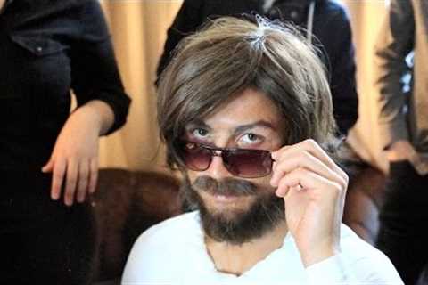 CRISTIANO RONALDO IN DISGUISE -  FUNNY MOMENTS CR7
