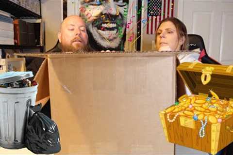 What's inside of an ELECTRONICS Amazon Customer Returns Box + is it TRASH or TREASURE