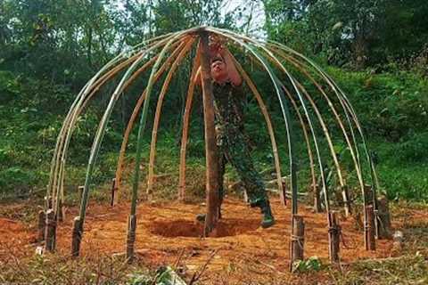20 days to build survival shelter in the tropical rainforest, Solo bushcraft - Cacth and cook