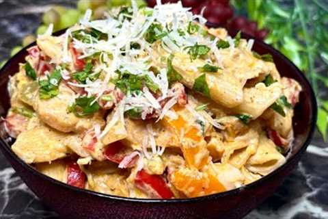 This Chicken Fajita Pasta is a Flavorful Dish ! The Perfect &amp; Easy Weeknight Dinner Recipe 😍