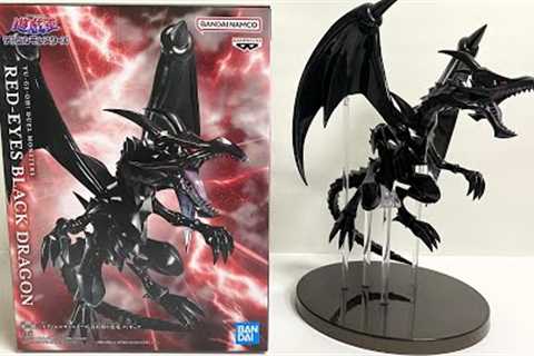 Unboxing Yu-Gi-Oh! Duel Monsters Red Eyes Black Dragon Figure