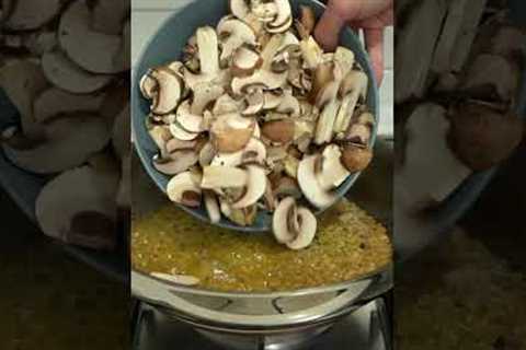 My Viral Creamy Garlic Mushroom Sauce... And Chicken