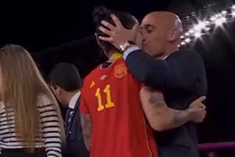 Top 10 Jaw-Dropping Moments in Sports History (You MUST See This!)