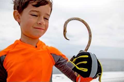 Food Chain Fishing Challenge - Tiny Fish to Giant Fish