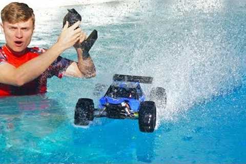 RC CAR DRIVES ON POOL!!