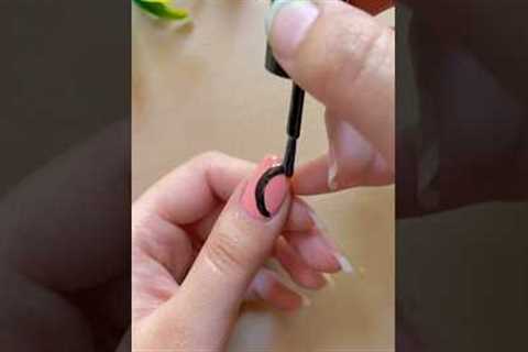 💅🖤Safety pin nail art hack #nailart2024 #youtubeshorts #shorts #shortvideo