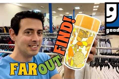 SPENT $44 to FLIP FOR $100’s Thrift with me Goodwill ~ VINTAGE THRIFT store RESELL eBay PROFIT