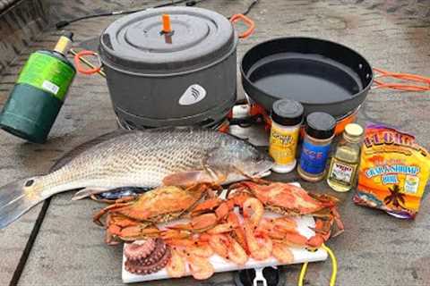 SEAFOOD FEAST - CATCH N' COOK OCTOPUS, SHRIMP, CRABS AND FISH!