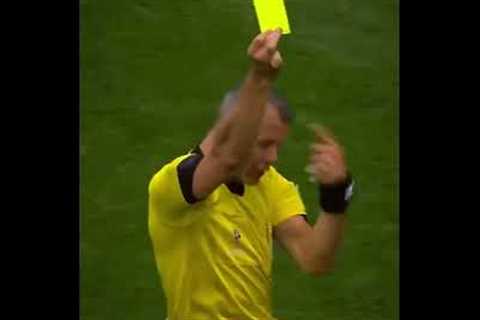 Neymar vs referee 🥺