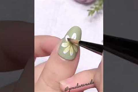 Daisy Nails - Beginner Nail Art - Quick and Easy - EP39 #shorts