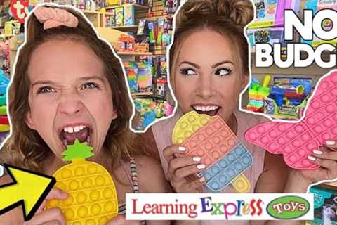 SUMMER FIDGET SHOPPING CHALLENGE! *NO BUDGET* 🦀🌊