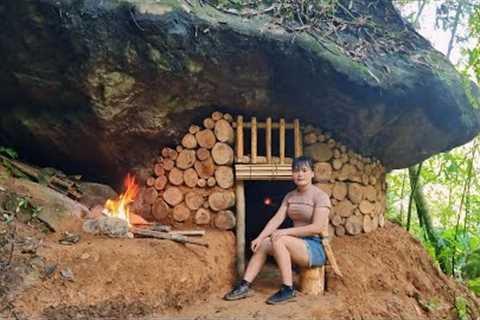 Build a survival shelter under a cave - Adventure in the forest, Wild forest beauty