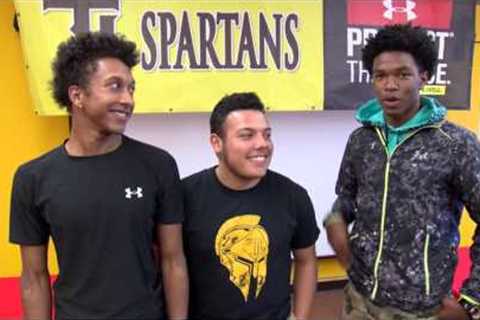 DeMarcus Ware disguises himself as a new recruit, surprises HS football team with Christmas gifts