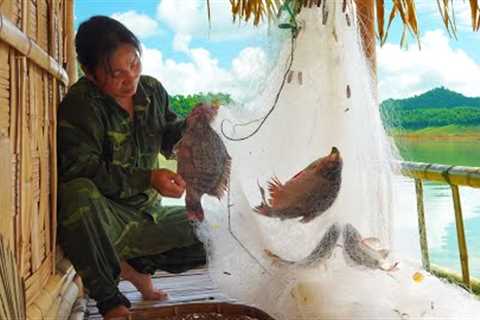 Fishing, Animal Care, Bamboo Shoot Harvesting, Rustic Cooking, River Survival | EP.376