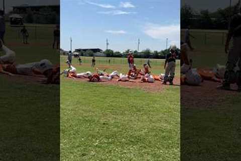 Coldest home run celebration #homerun #baseball #basebroz #baseballlife #baseballlove #giannimolfese
