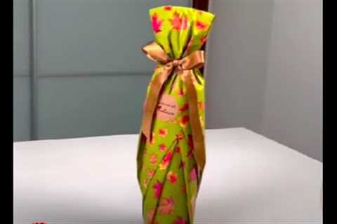 How To Wrap A Bottle of Wine for Christmas//Christmas Ideas  #wrappingabottle #giftwrappingtutorial