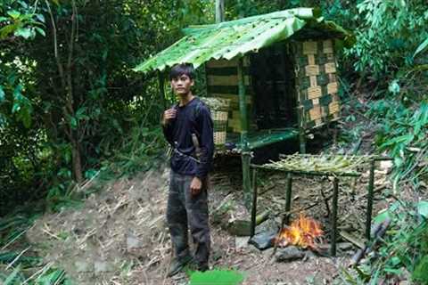 2 DAYS solo survival CAMPING. Weaving Bamboo Baskets, Fishing, Cooking. Bushcraft Survival Shelter