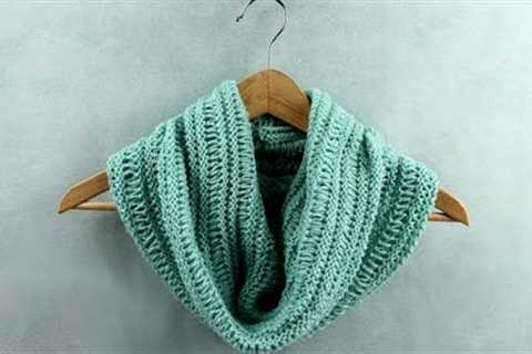 How to knit a basic cowl ( easy knitting pattern)