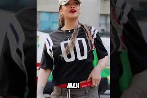 Rihanna spotted in New York City on Saturday❤️❤️❤️ #rihanna   #shorts  (1)