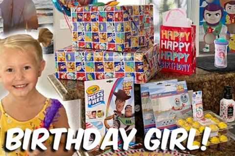 CELEBRATING THE BIRTHDAY GIRL WITH A PARTY! / LIVVY IS TURNING ONE YEAR OLDER