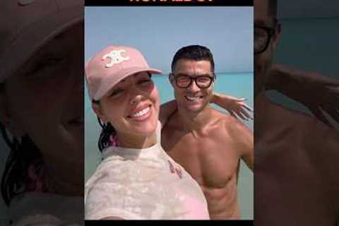 Cristiano Ronaldo and Georgina Rodríguez with family 🤯