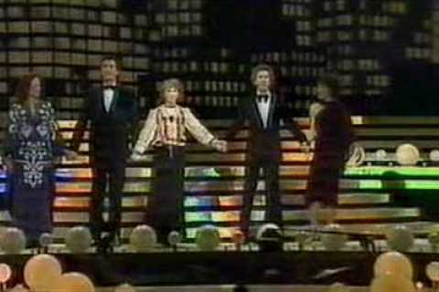 Night of 100 Stars (1982) - Broadway Medley