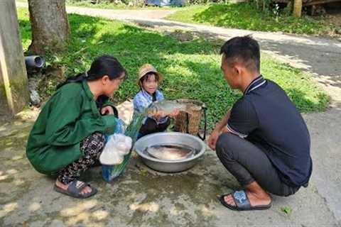 Poor girl - Used a cage to set a fish trap, Got a big carp to sell, Uncle helped build a fence