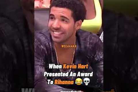 When Kevin Hart Presented an Award To Rihanna 😂‼️