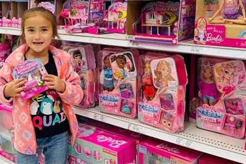 Cute Baby Girl Goes Toy Shopping ​⁠at @target Store #target #toyshopping #cute #toy #youtubehighfive