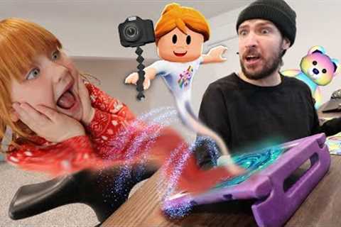 ADLEY inside ROBLOX!!  Play Adley’s new Game and deliver fun christmas presents in Twilight Day Care