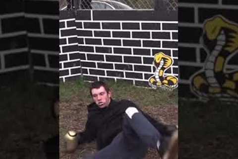 Wild fights streetbeefs! #ufc #fighting #mma #boxing #trending #shorts #short #sports #streetbeef