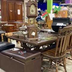 GOODWILL SHOP WITH ME FURNITURE CHAIRS SOFAS CHRISTMAS DECOR KITCHENWARE SHOPPING STORE WALK THROUGH