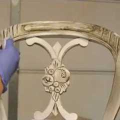 How to antique furniture. Distress. Stain.