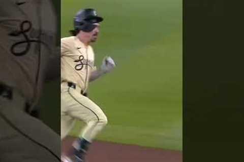 An inside-the-park answerback from Corbin Carroll 🏃