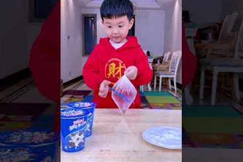 Pencil Poke Plastic Bag Challenge(II), So Exciting, Who Succeeded?#FunnyFamily#PartyGames