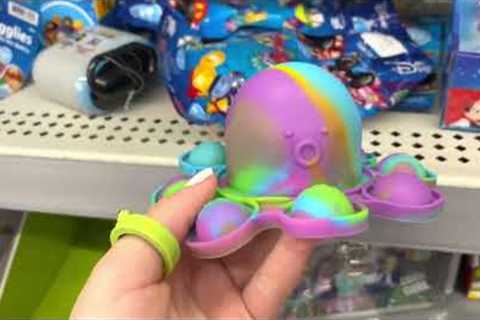 BUYING EVERY TIE DYE FIDGET, POP IT, & SQUISHMALLOW AT WALMART! 🎨✨ NO BUDGET FIDGET SHOPPING..