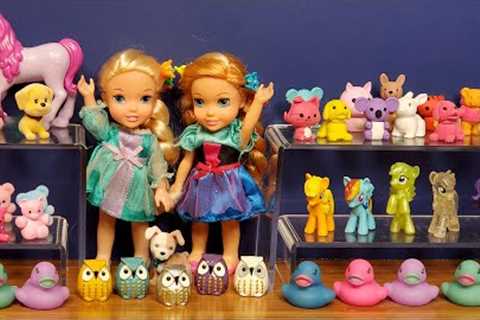 Birthday gifts shopping ! Elsa &amp; Anna toddlers at the toy store - Barbie