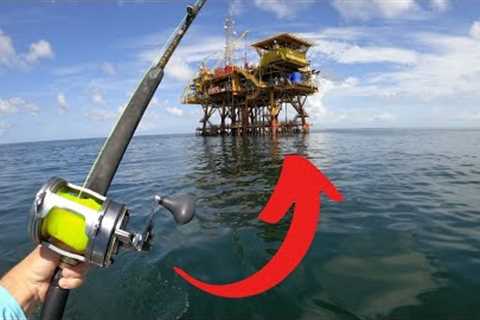 DEEP SEA CATCH AND COOK! (GIANT OIL RIG FISHING)