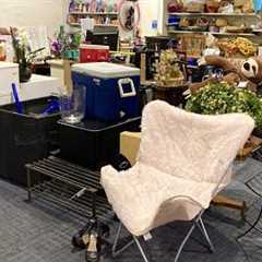 GOODWILL SHOP WITH ME FURNITURE CHRISTMAS DECORATIONS DECOR KITCHENWARE SHOPPING STORE WALK THROUGH