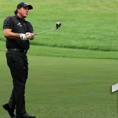 Phil Mickelson's top-10 great escapes on the PGA TOUR