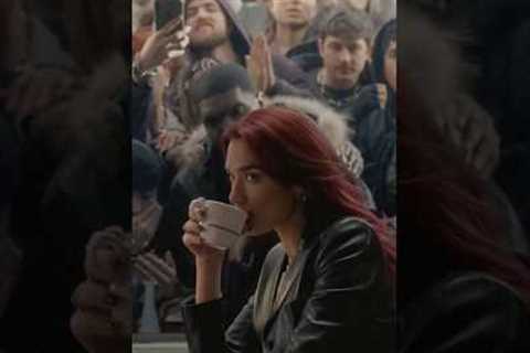 DUA LIPA Drinking Coffee Beautiful Diva🔥🤔#shorts #ytshorts #trending #viral #dualipa #diva #music