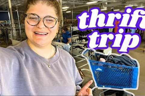 THRIFTING AT GOODWILL FOR 3 HOURS ! 👀 Thrift With Me To Resell On Poshmark &amp; eBay!