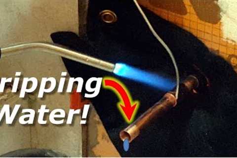 Insane Plumber's Trick: Solder Copper Pipes Dripping Water
