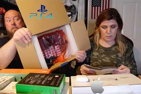 I bought an ELECTRONICS Amazon Customer Return Mystery Box + APPLE PS4 AND MORE!