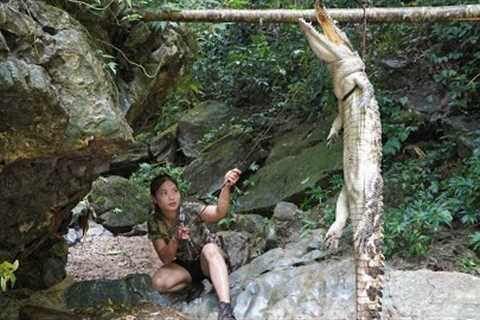 200 days of survival in the wild, crocodile trapping skills, alone survival