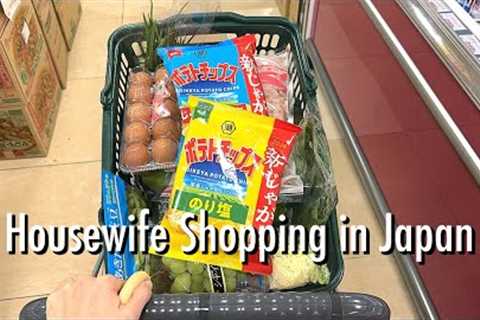 a month of shopping trips | grocery shopping, window shopping at goodies stores