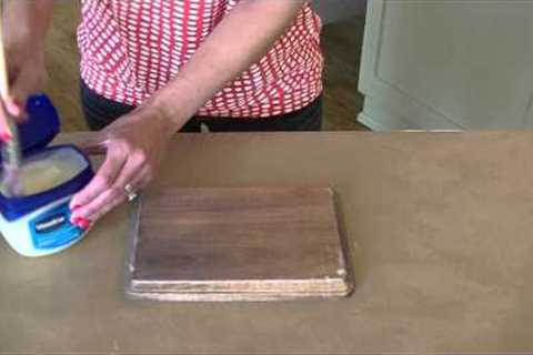 How to Distress Paint with Vaseline