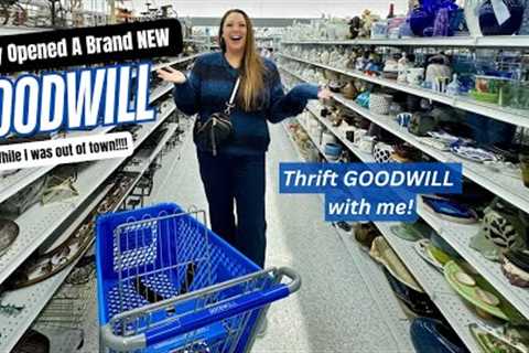 HOW DID I MISS THIS!?! They opened a brand new GOODWILL thrift store! Let's Go Thrift It Together!