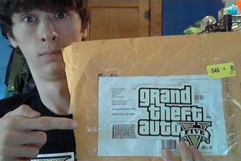 ★ GTA 5 - Unboxing My Prize from Rockstar Games!