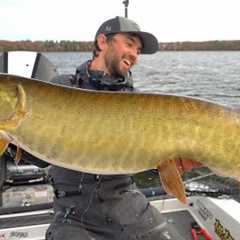 ULTRA CLEAR WATER Fall Musky Fishing!!!